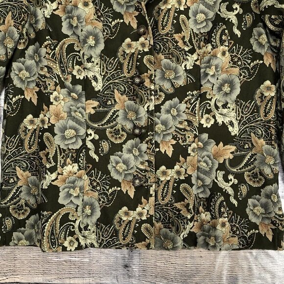 Sag Harbor Women's Full Button Jacket Blouse Paisley and Floral Neutral Size 4 - Picture 4 of 8